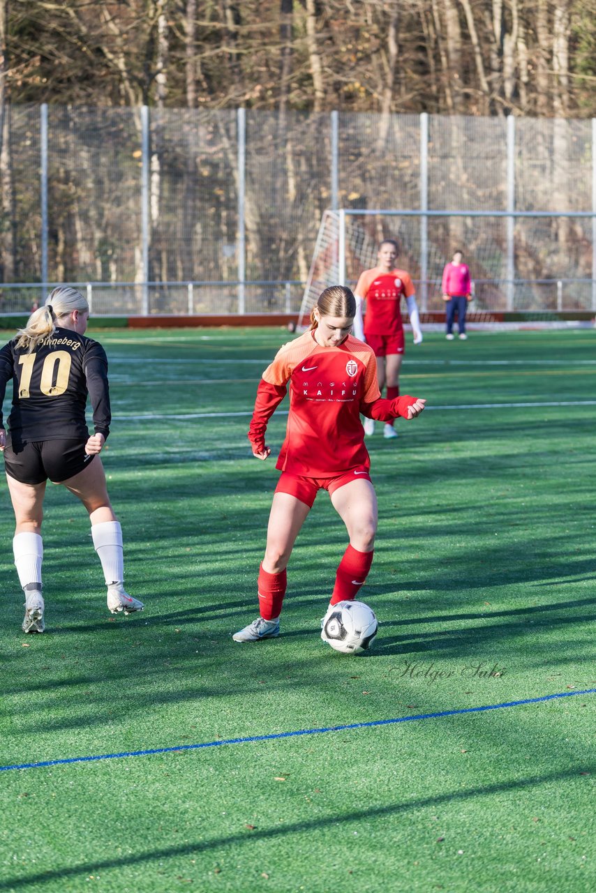 Bild 237 - wBJ VfL Pinneberg2 - Eimsbuttler TV 3 : Ergebnis: 5:0